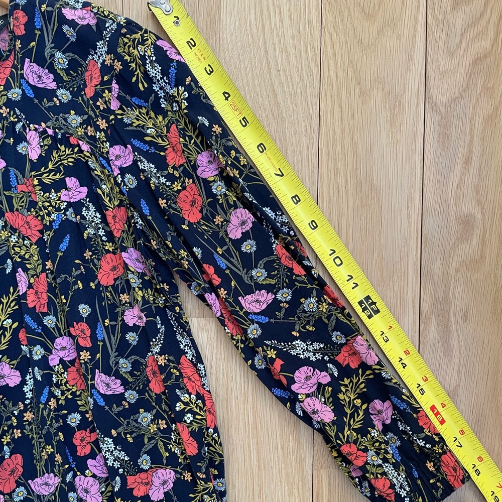 BANANA REPUBLIC Black Floral Blouse petite xs - Picture 7 of 9